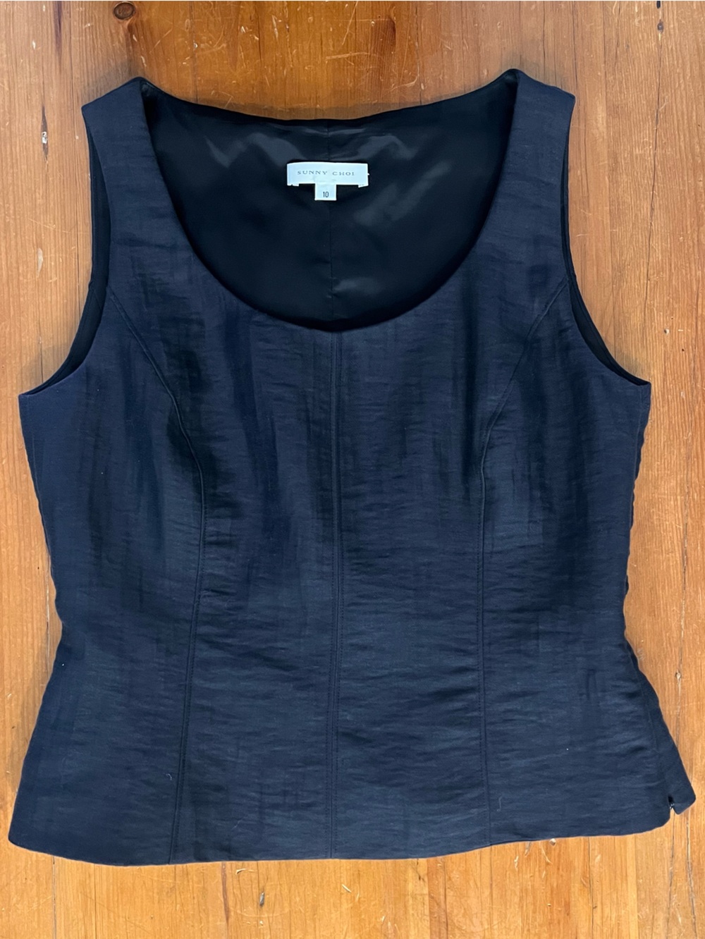 Sunny Choi Women's Black Sleeveless Scoop Neck Shell Tank Top